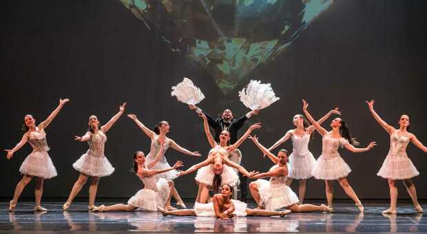  Sacrofano danza sotto le stelle: piazza Ugo Serata diventa il palcoscenico di arte, emozioni e musica 