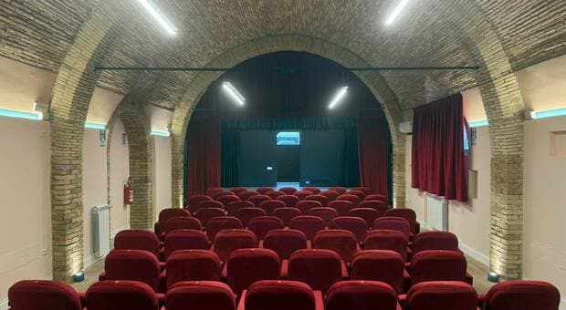  Castelnuovo di Porto si regala un teatro nel segno di Enrico Maria Salerno 