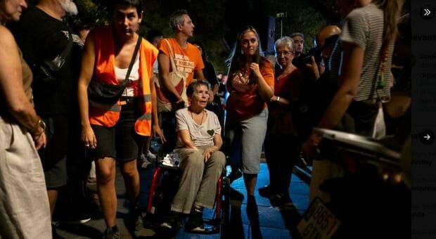  Maricarmen Abascal, morta l'87enne sfrattata a Madrid diventata simbolo delle proteste per il diritto alla casa in Spagna 