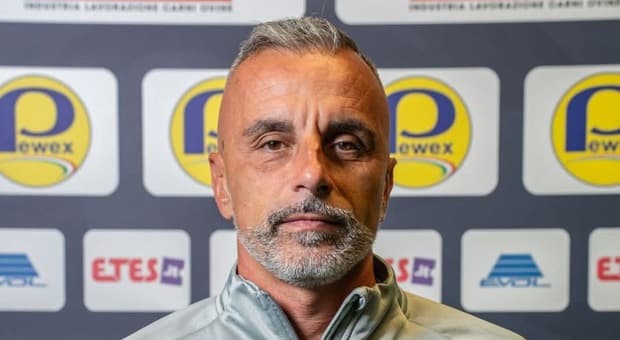  Fabrizio Galasso, morto il vice allenatore della Viterbese: trovato senza vita in un B&B del centro storico di Viterbo, aveva 49 anni 