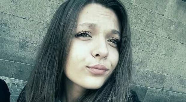  Benedetta Marino trovata morta in un edificio abbandonato a Viterbo. L'ipotesi: drogata e lasciata morire dopo il festino per il compleanno 